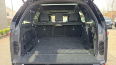 Land Rover Discovery 3.0 D300 Dynamic SE 5dr Auto Diesel Station Wagon